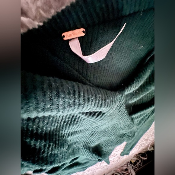 ‼️RARE‼️🎸FREE PEOPLE🎸🔥NWT🔥MARLEY GREEN STRETCH-KNIT TOP—S - Picture 6 of 11